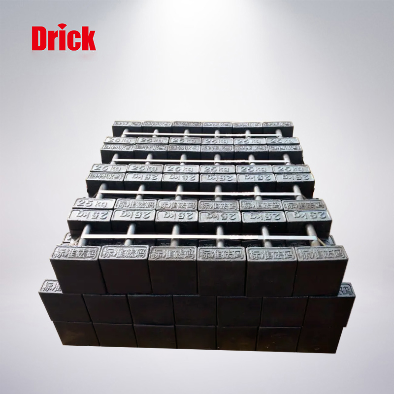 34 傾翻試驗用配重.jpg 34 傾翻試驗用配重.jpg